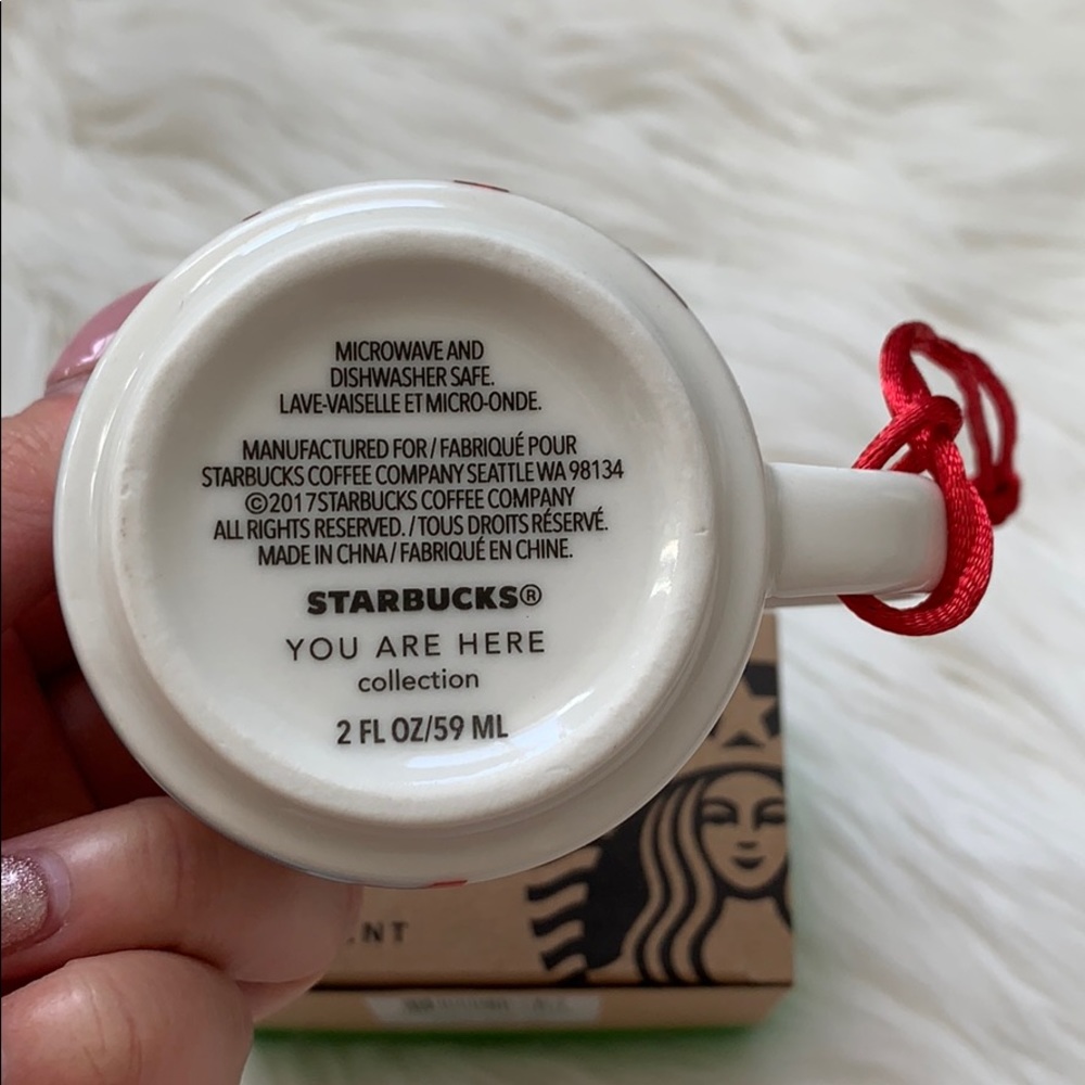 Starbucks You are here collection Canada ornament - Picture 3 of 4